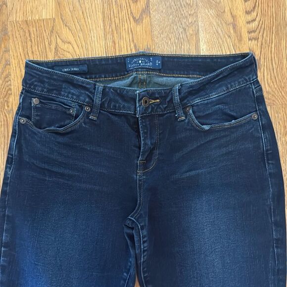 Lucky Jeans - Picture 3 of 8